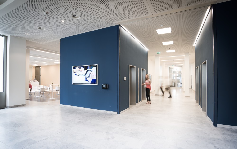 Lobby of the AirPlus headquarters, modern entrance area with reception.