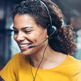Image for contacting AirPlus, showcasing friendly customer service and support.